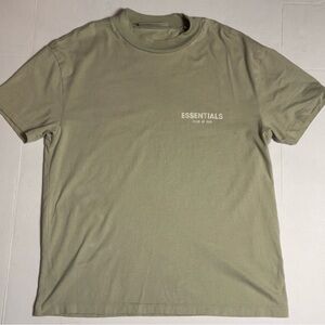 NWT ESSENTIALS - FEAR OF GOD MENS